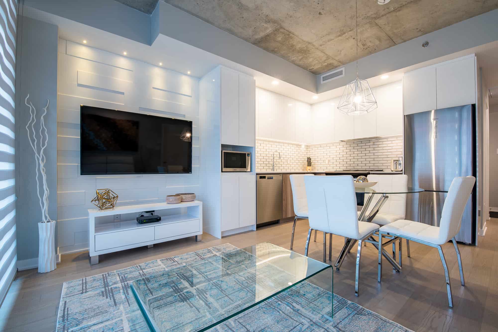 Fully Furnished condos for 1 to 12 months rentals Brossard DIX30